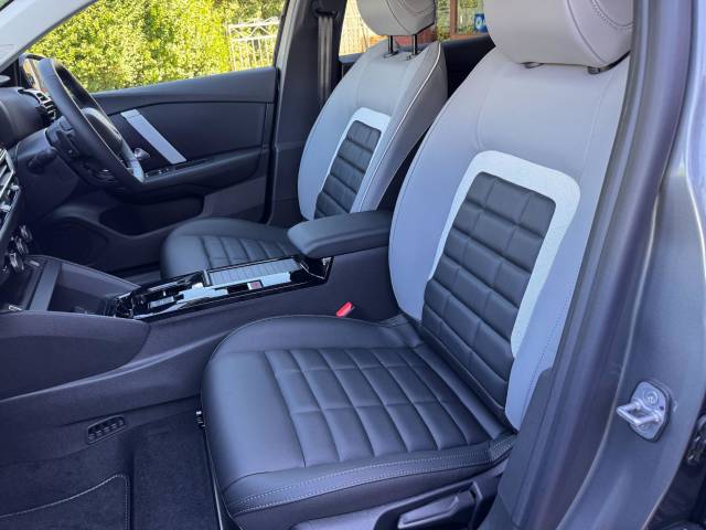 2025 Citroen C4 1.2 PureTech MHEV MAX Hatchback 5dr Petrol Hybrid e-DSC Euro 6 (s/s) (145 ps)