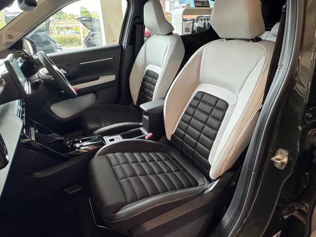 2025 Citroen e-C3 Aircross 0.0 83kW Standard Range Max 44kWh 5dr Auto