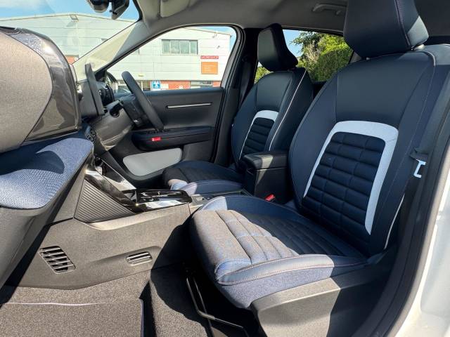 2026 Citroen C3 Aircross 1.2 Hybrid COLLECTION SUV 5dr Petrol Hybrid e-DSC Euro 6 (s/s) (145 ps)
